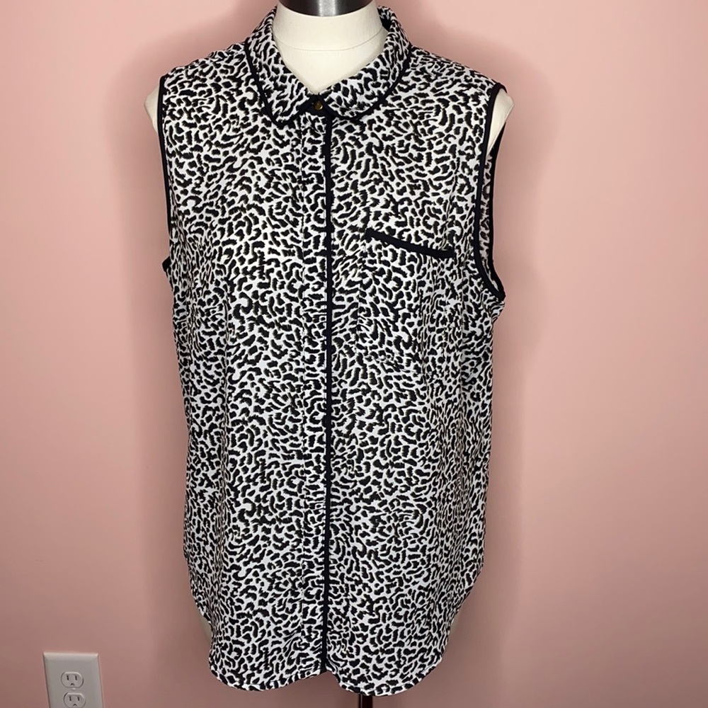 Liz Claiborne Animal Print Button Up Blouse
